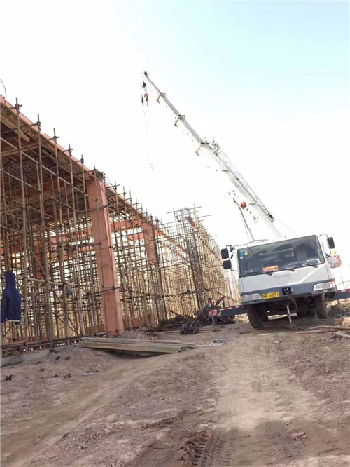 乳源25 吨、50 吨吊车怎么选？多大重量 / 半径适合对应车型？