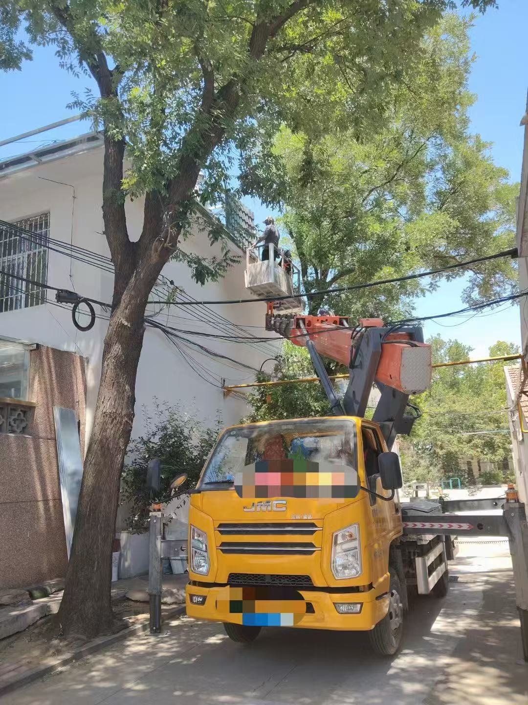 乳源高空作业车能吊装重物吗？最大承载多少公斤？